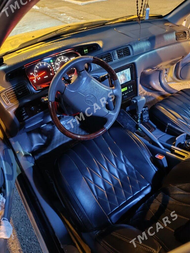 Toyota Camry 2000 - 200 000 TMT - Туркменабат - img 5