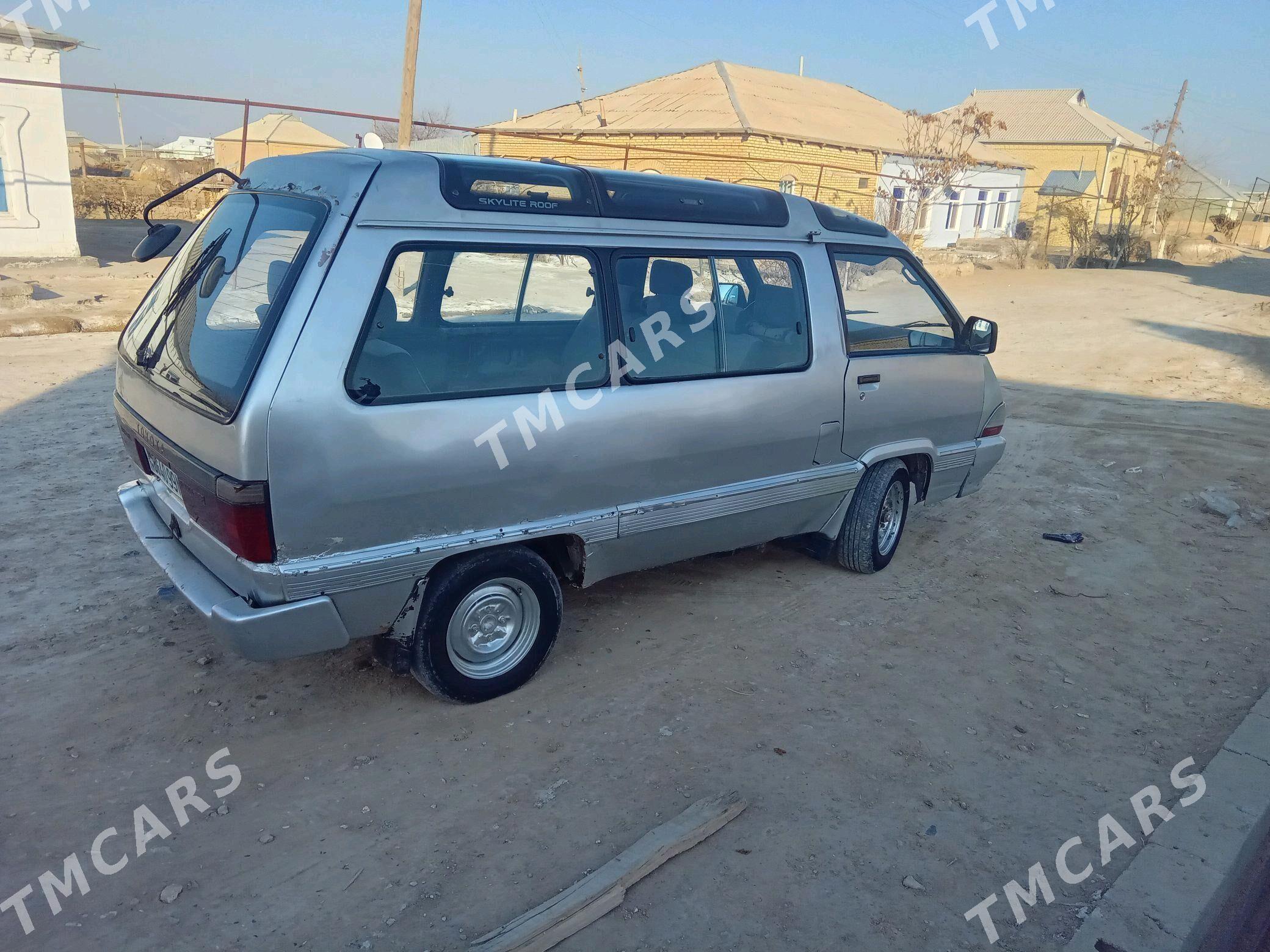Toyota Town Ace 1993 - 20 000 TMT - Мургап - img 6