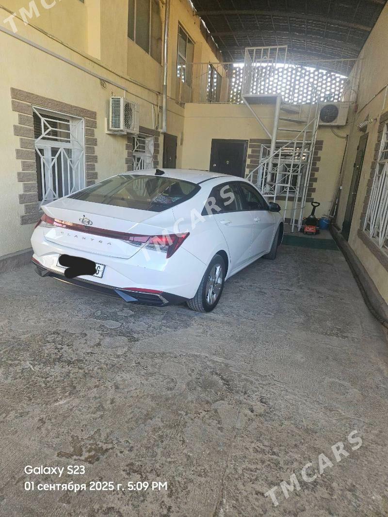 Hyundai Elantra 2021 - 250 000 TMT - Ашхабад - img 2