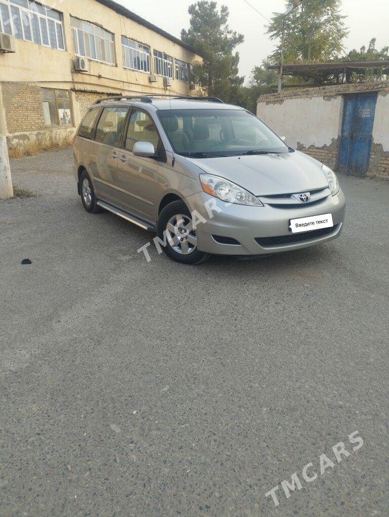 Toyota Sienna 2008 - 270 000 TMT - Сакар - img 5