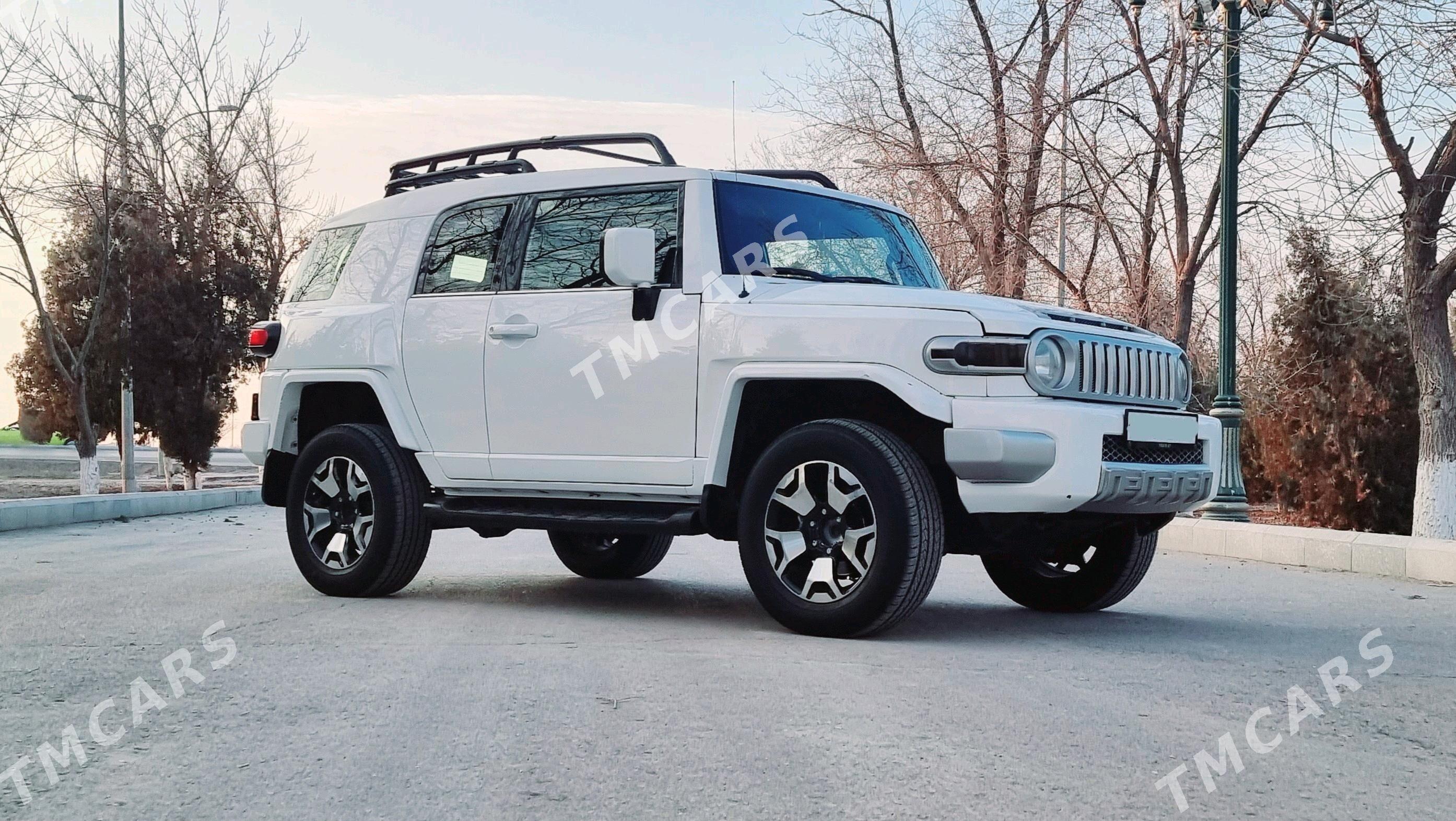 Toyota FJ Cruiser 2008 - 450 000 TMT - Daşoguz - img 3