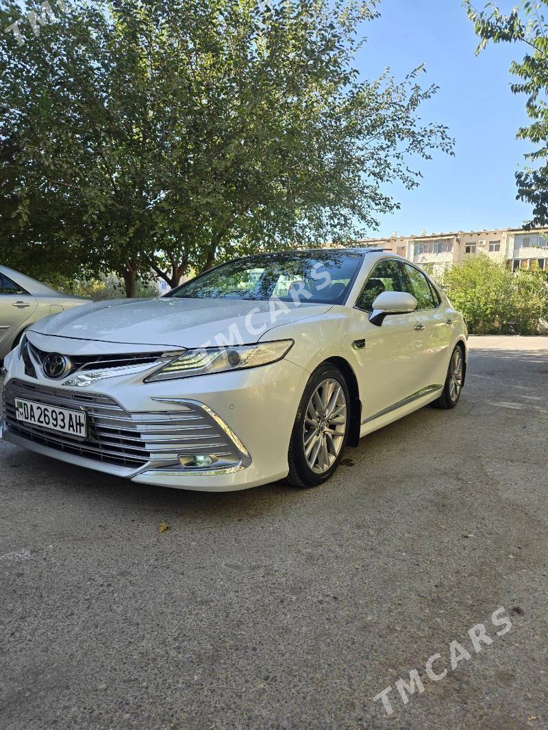 Toyota Camry 2019 - 390 000 TMT - Ашхабад - img 2