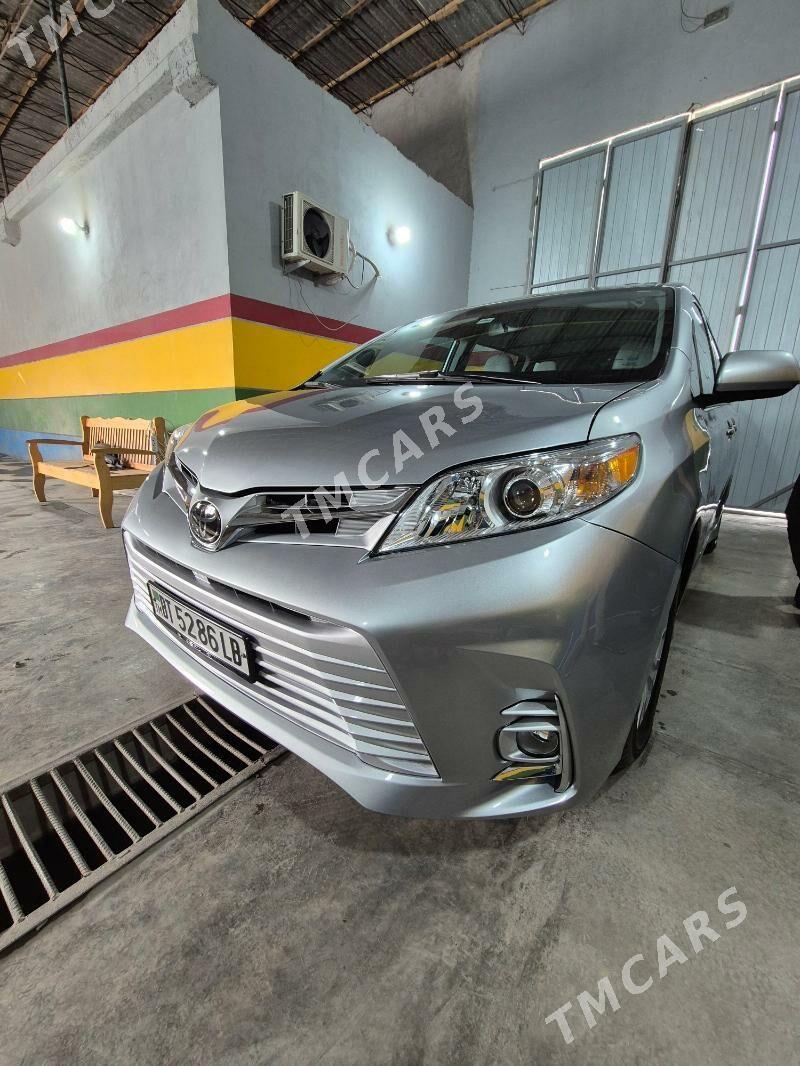 Toyota Sienna 2020 - 510 000 TMT - Дянев - img 5