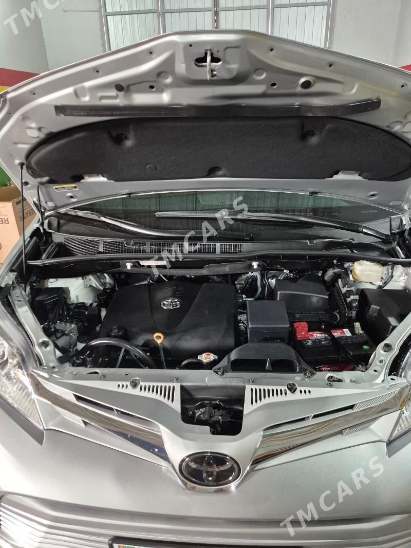 Toyota Sienna 2020 - 510 000 TMT - Дянев - img 4