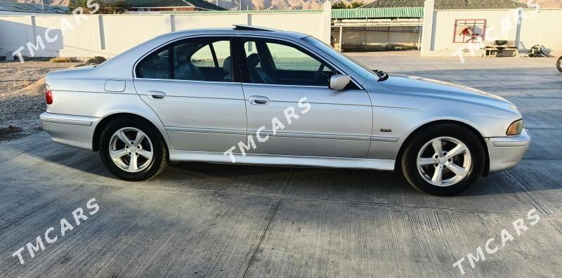 BMW 5 Series 2002 - 100 000 TMT - Балканабат - img 3