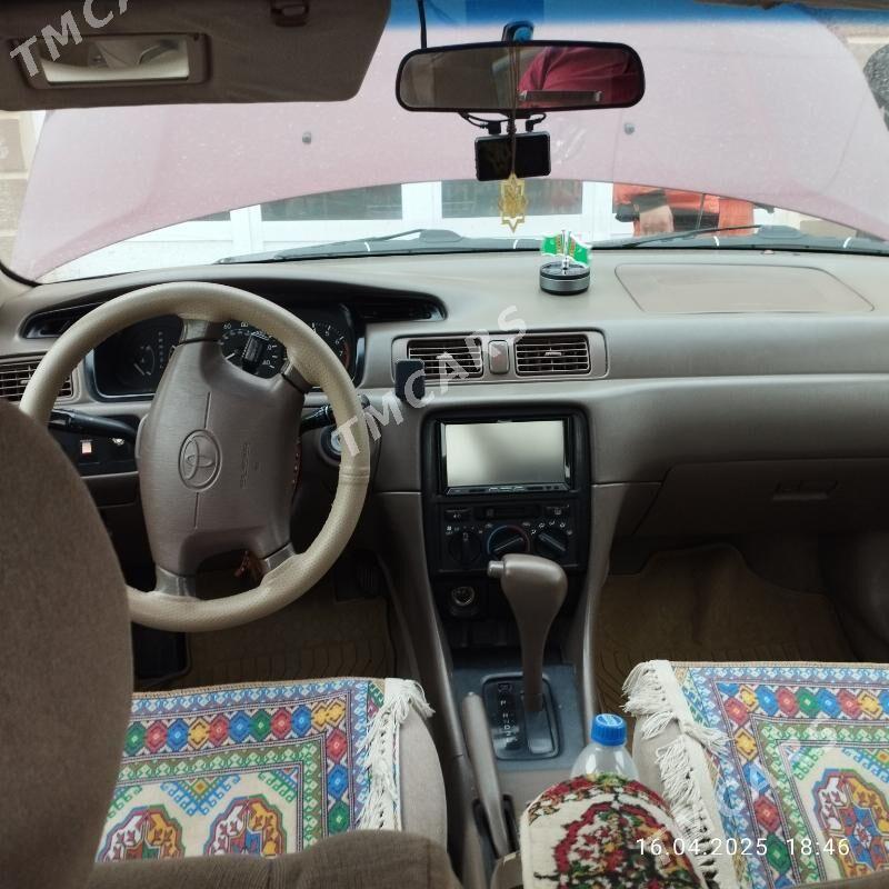 Toyota Camry 1999 - 140 000 TMT - Туркменабат - img 4
