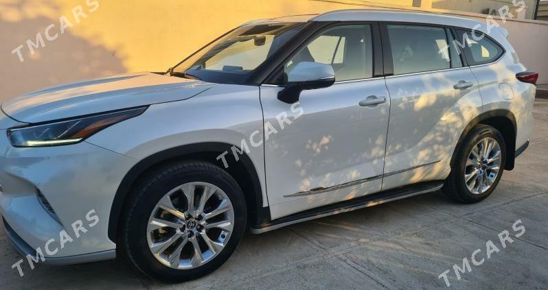 Toyota Highlander 2021 - 608 000 TMT - Ашхабад - img 2