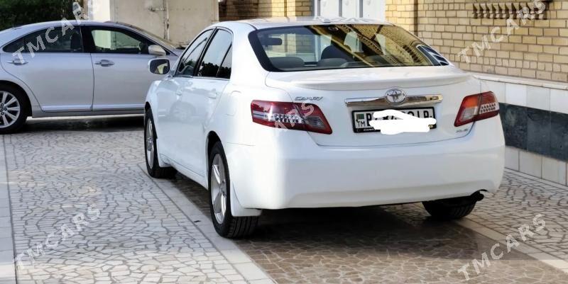 Toyota Camry 2010 - 140 000 TMT - Туркменабат - img 4
