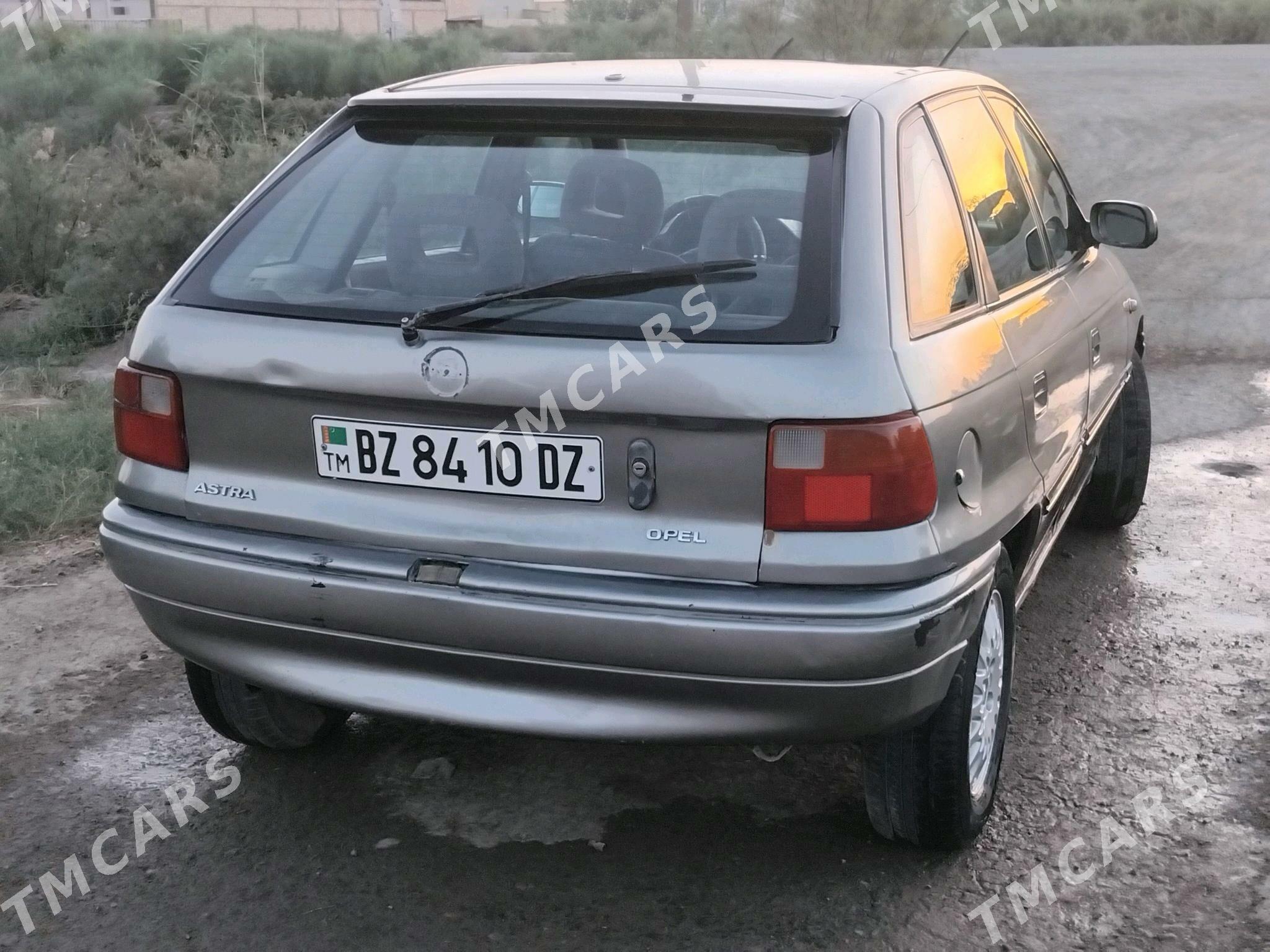 Opel Astra 1994 - 38 000 TMT - Şabat etr. - img 4