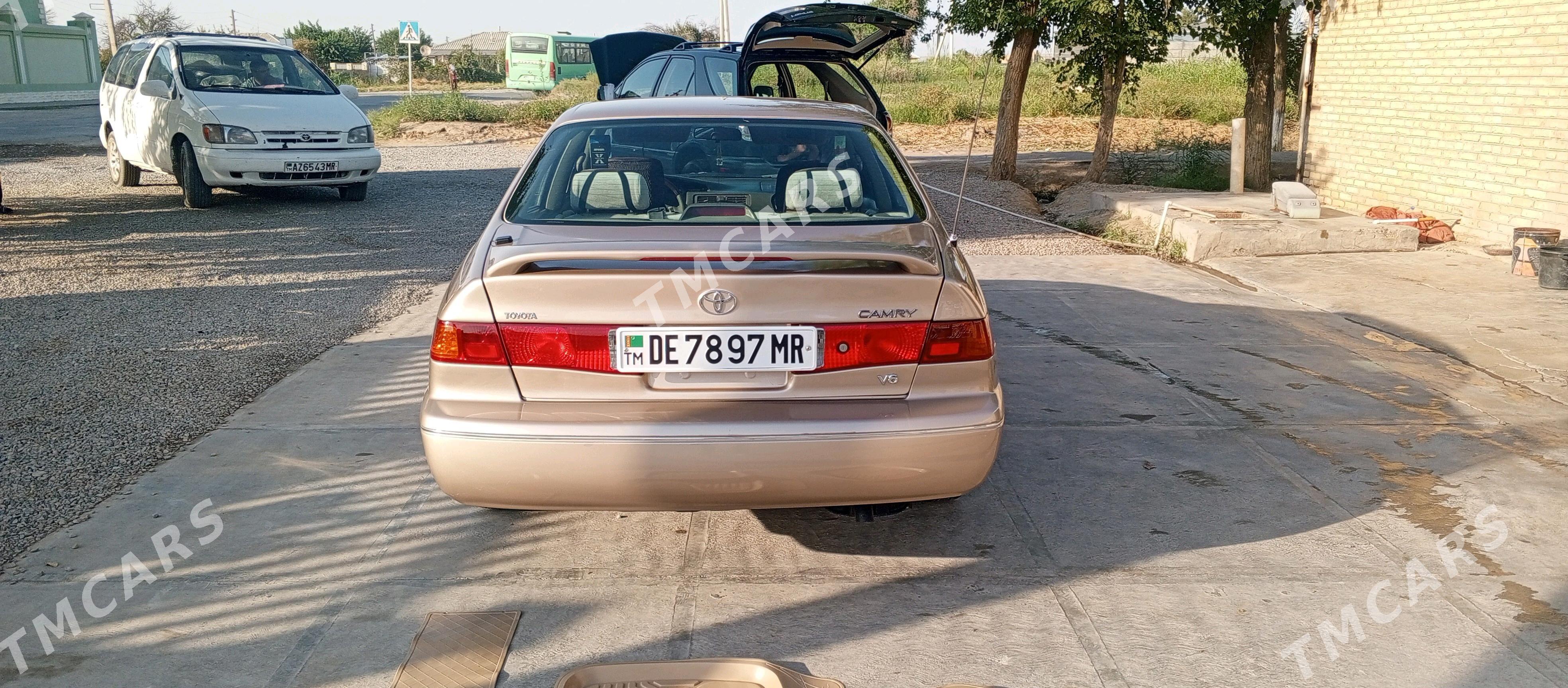 Toyota Camry 2000 - 155 000 TMT - Мары - img 4