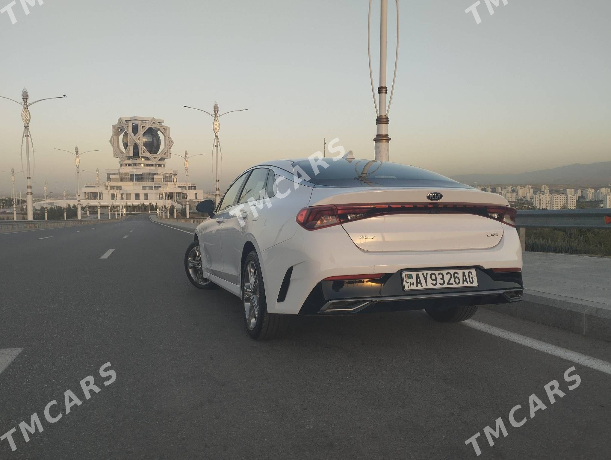 Kia K5 2021 - 275 000 TMT - Podwoýski köç. (Bitarap Türkmenistan şaýoly) - img 5