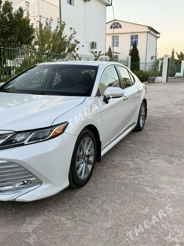 Toyota Camry 2018 - 280 000 TMT - Täze zaman - img 2