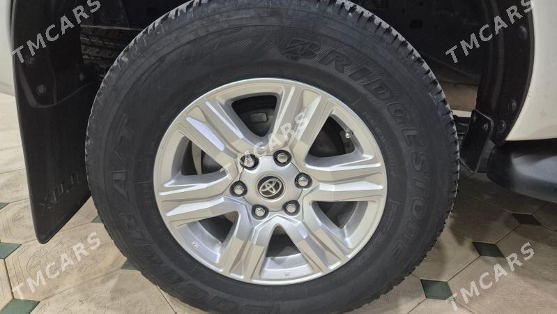 Toyota Hilux 2022 - 610 000 TMT - Türkmenabat - img 2