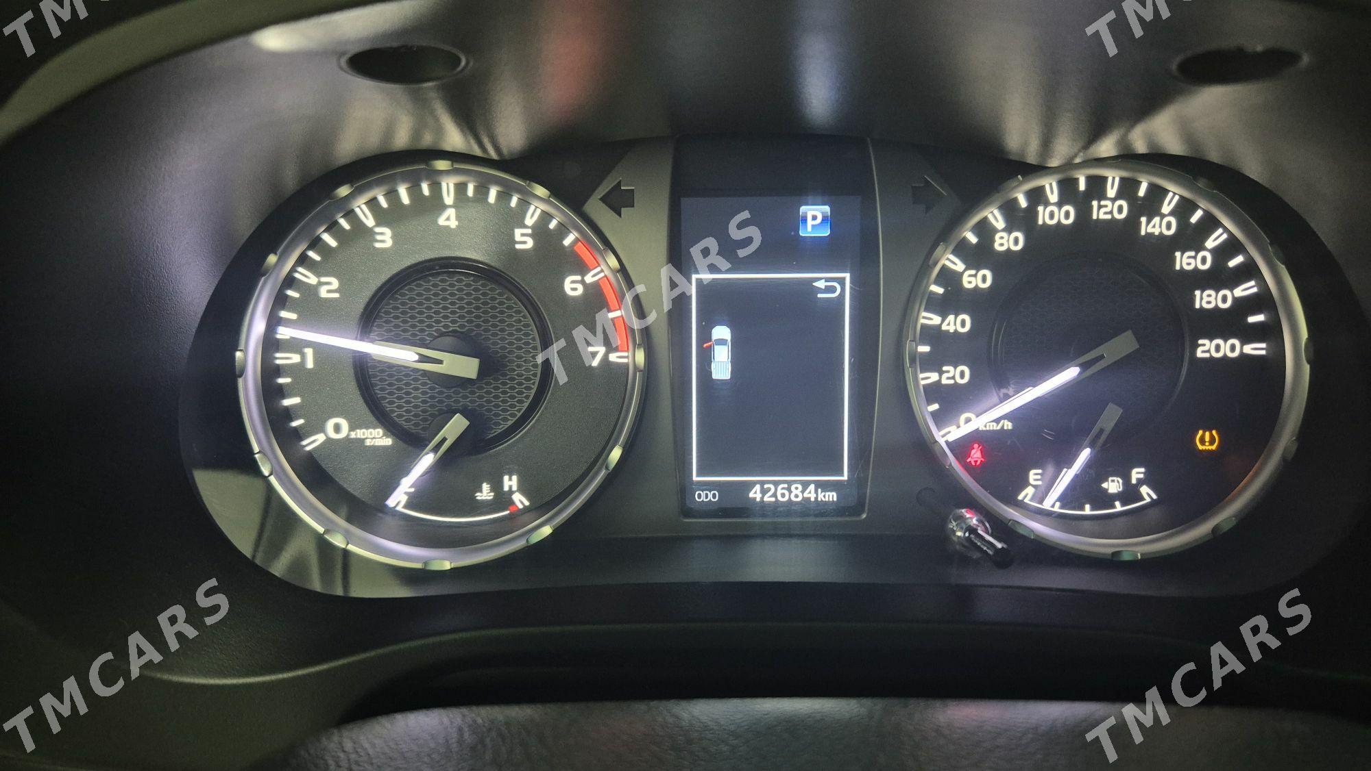 Toyota Hilux 2022 - 610 000 TMT - Türkmenabat - img 10