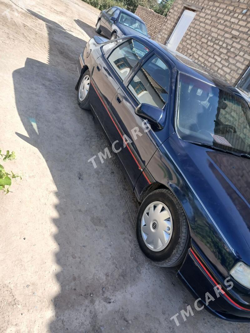 Opel Vectra 1992 - 30 000 TMT - Сакар - img 8