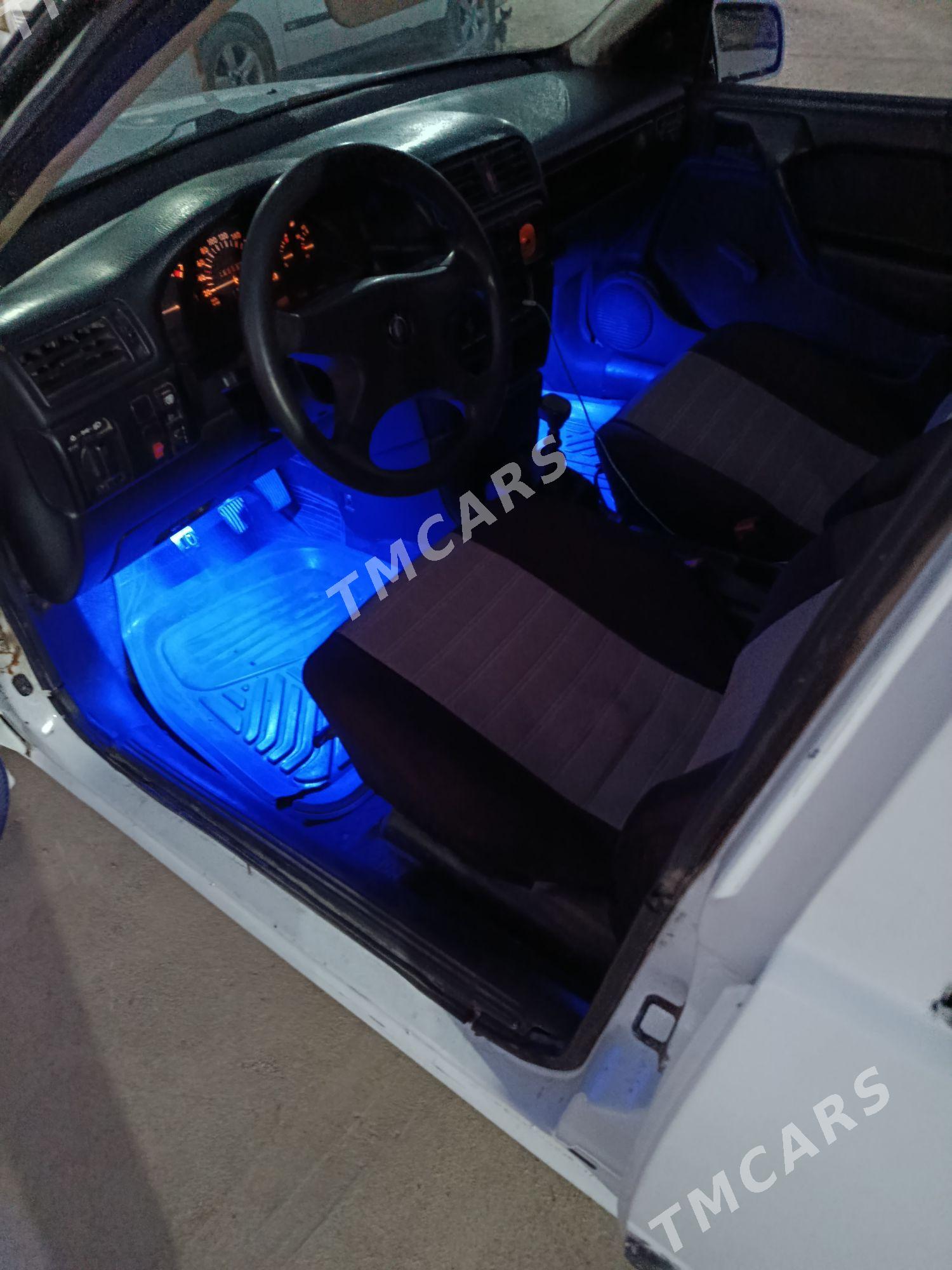 Opel Vectra 1990 - 30 000 TMT - Bäherden - img 5