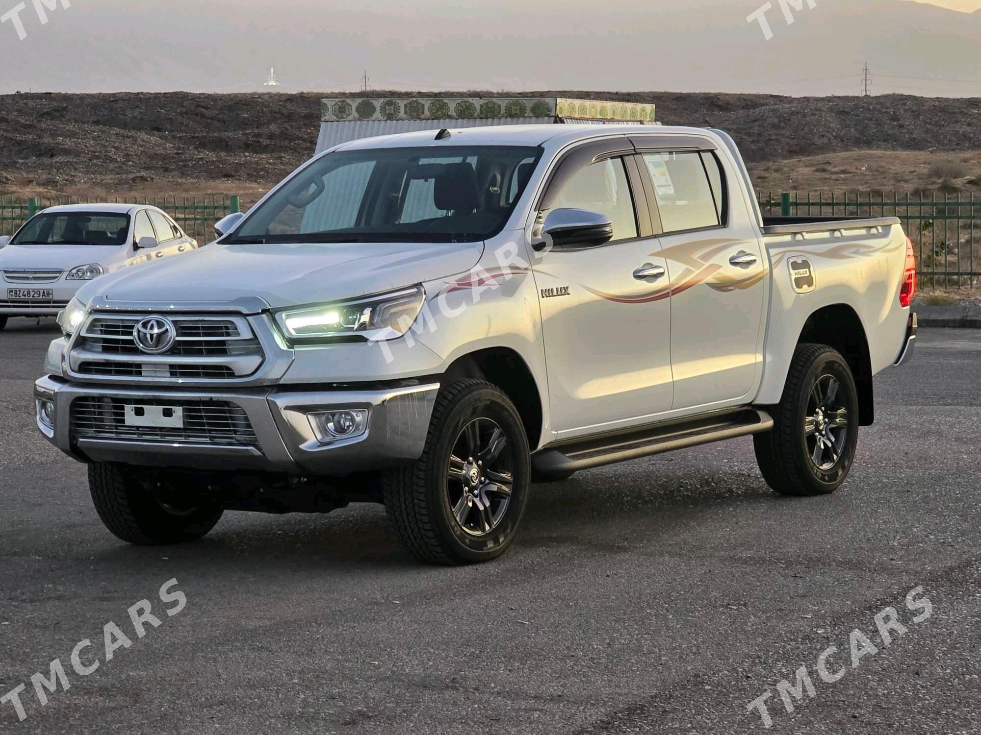 Toyota Hilux 2025 - 670 000 TMT - Aşgabat - img 8