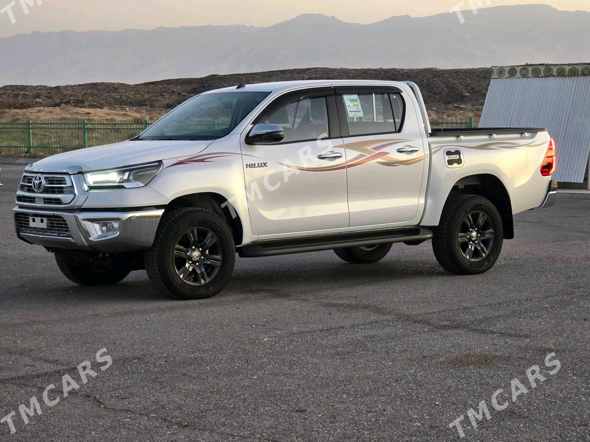 Toyota Hilux 2025 - 670 000 TMT - Aşgabat - img 6