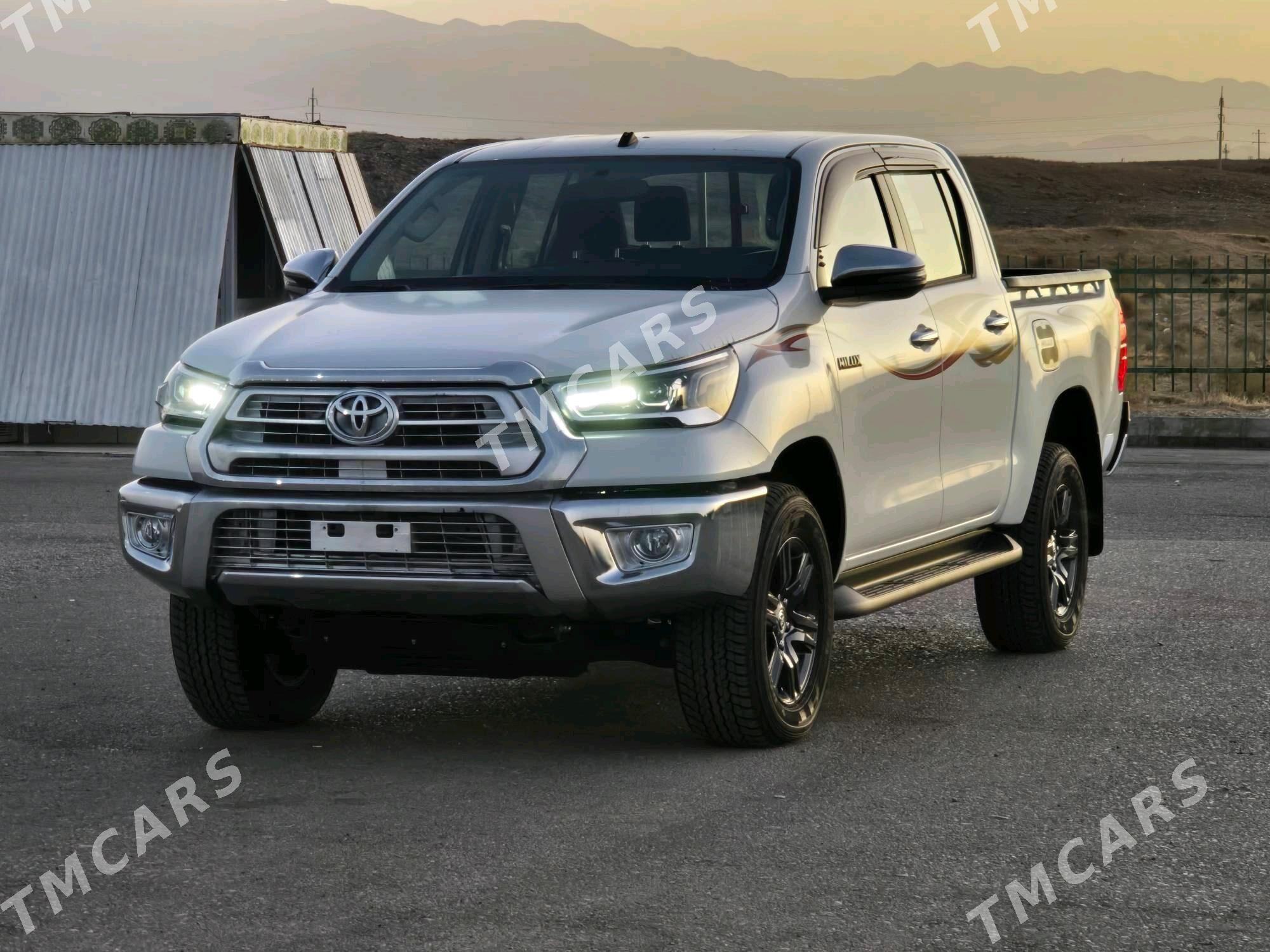 Toyota Hilux 2025 - 670 000 TMT - Aşgabat - img 7