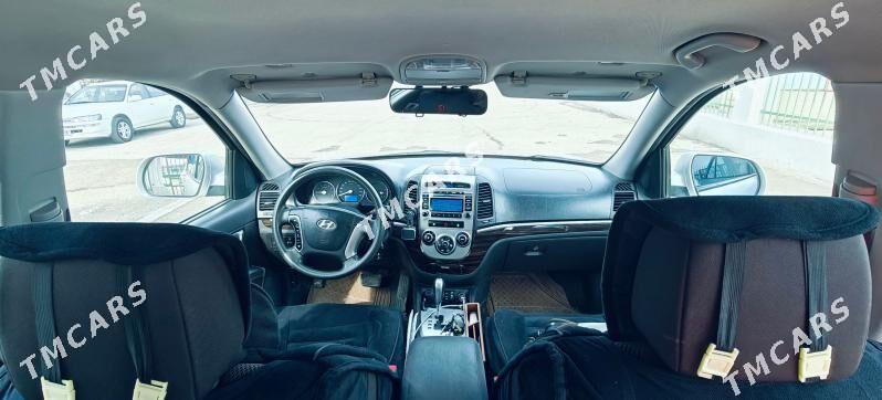 Hyundai Santa Fe 2010 - 145 000 TMT - Türkmenbaşy - img 4
