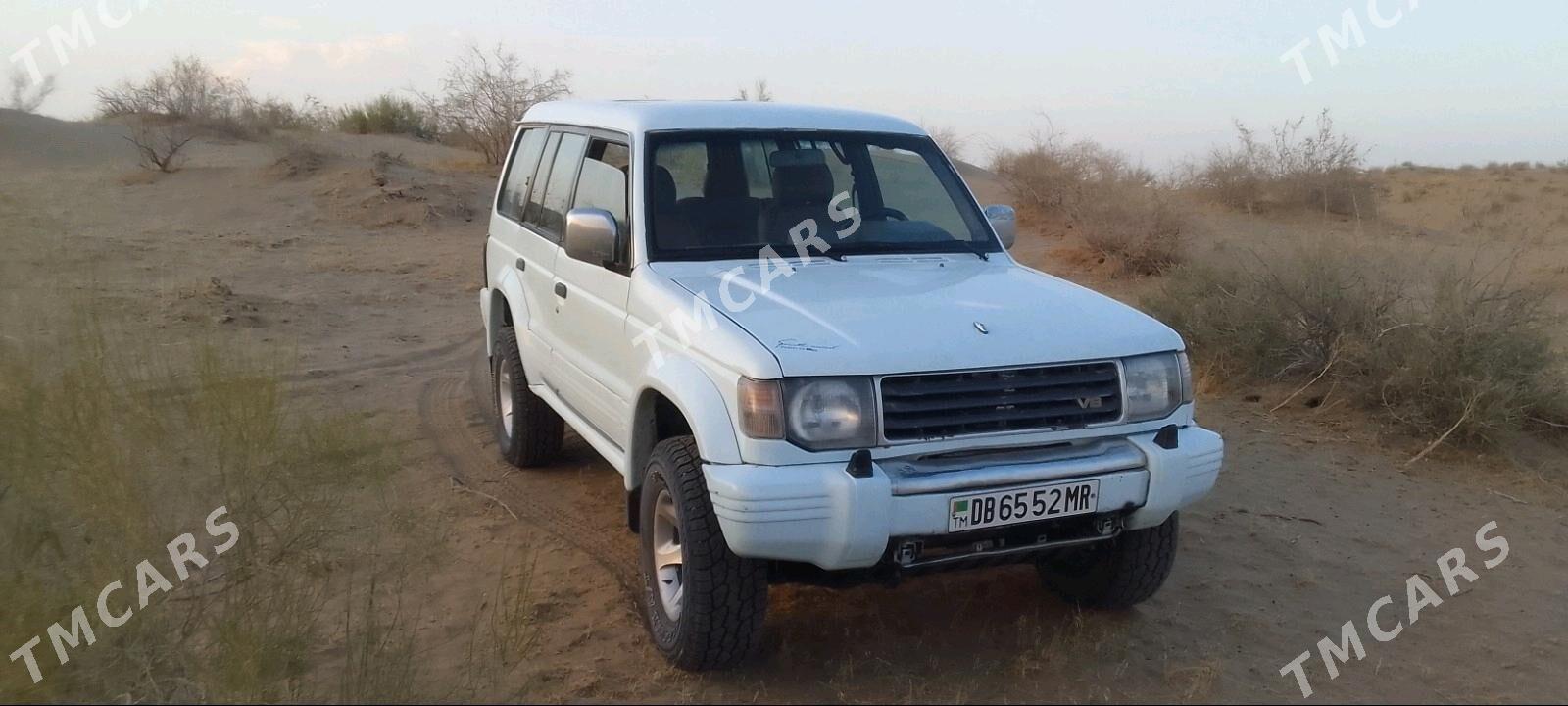 Mitsubishi Montero 1996 - 35 000 TMT - Baýramaly - img 3