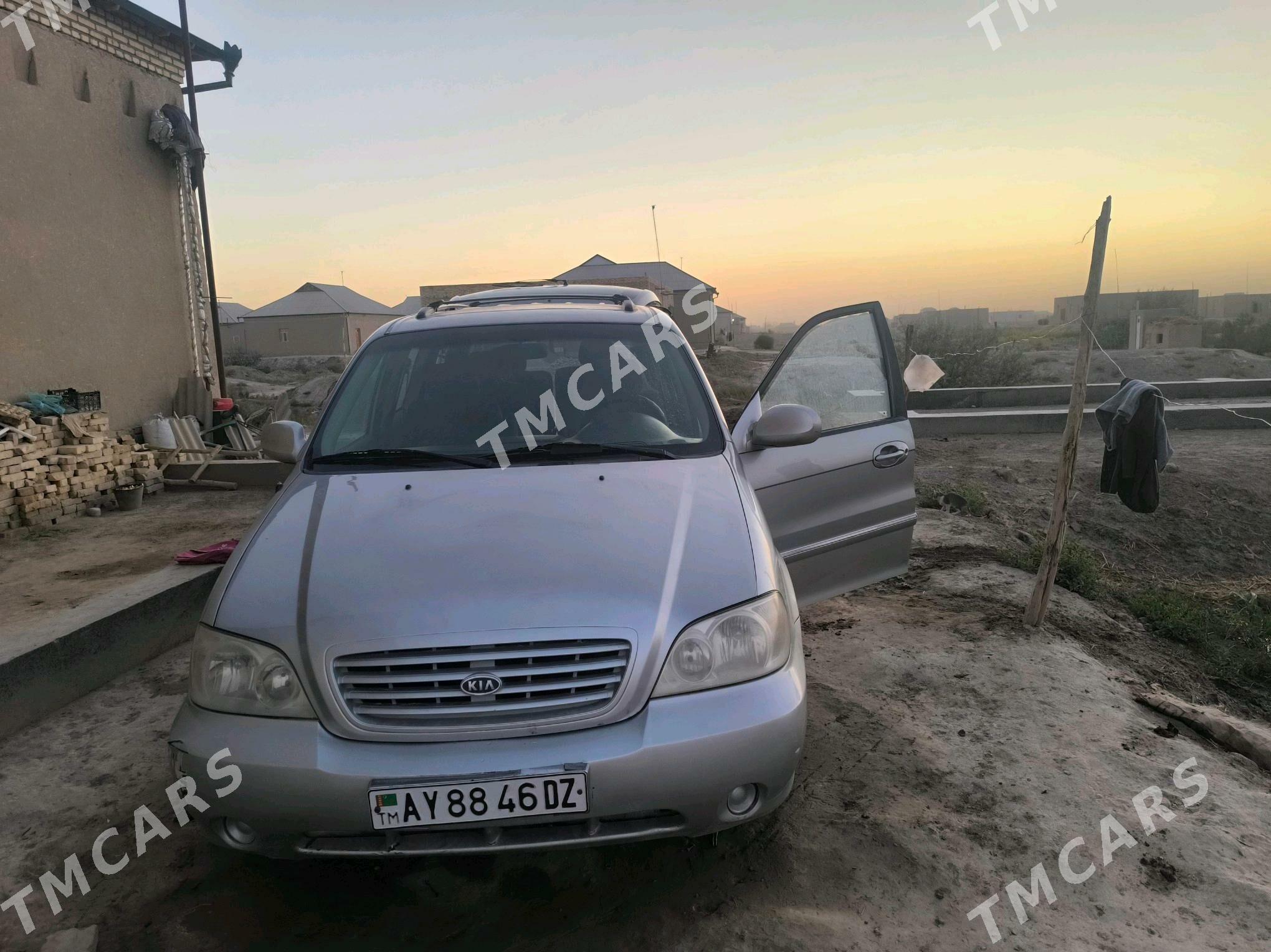 Kia Carnival 2021 - 40 000 TMT - Гурбансолтан Едже - img 4