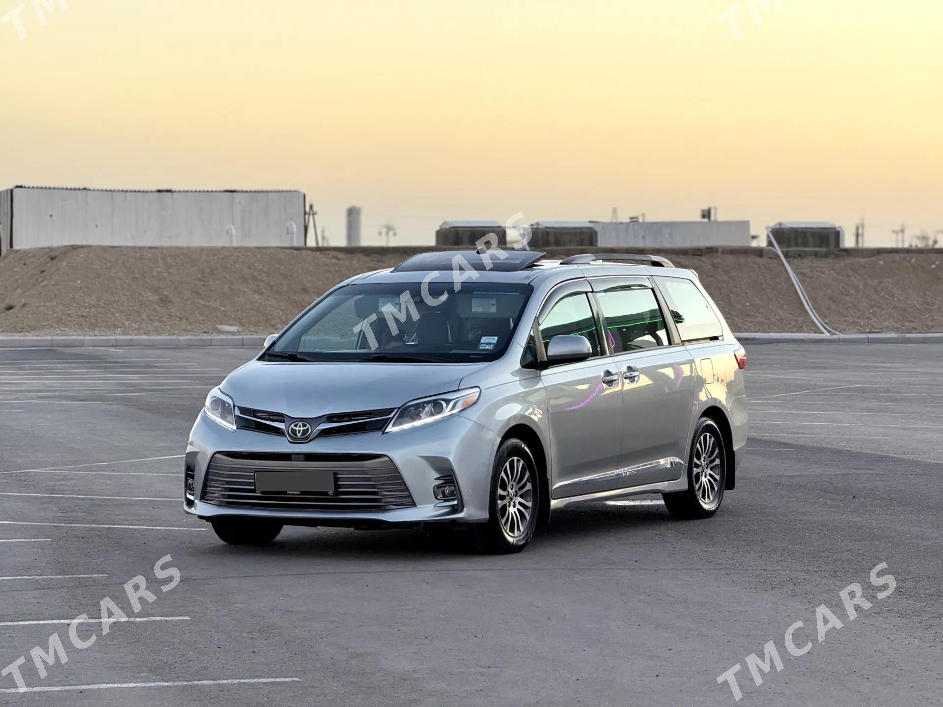 Toyota Sienna 2020 - 410 000 TMT - Балканабат - img 5