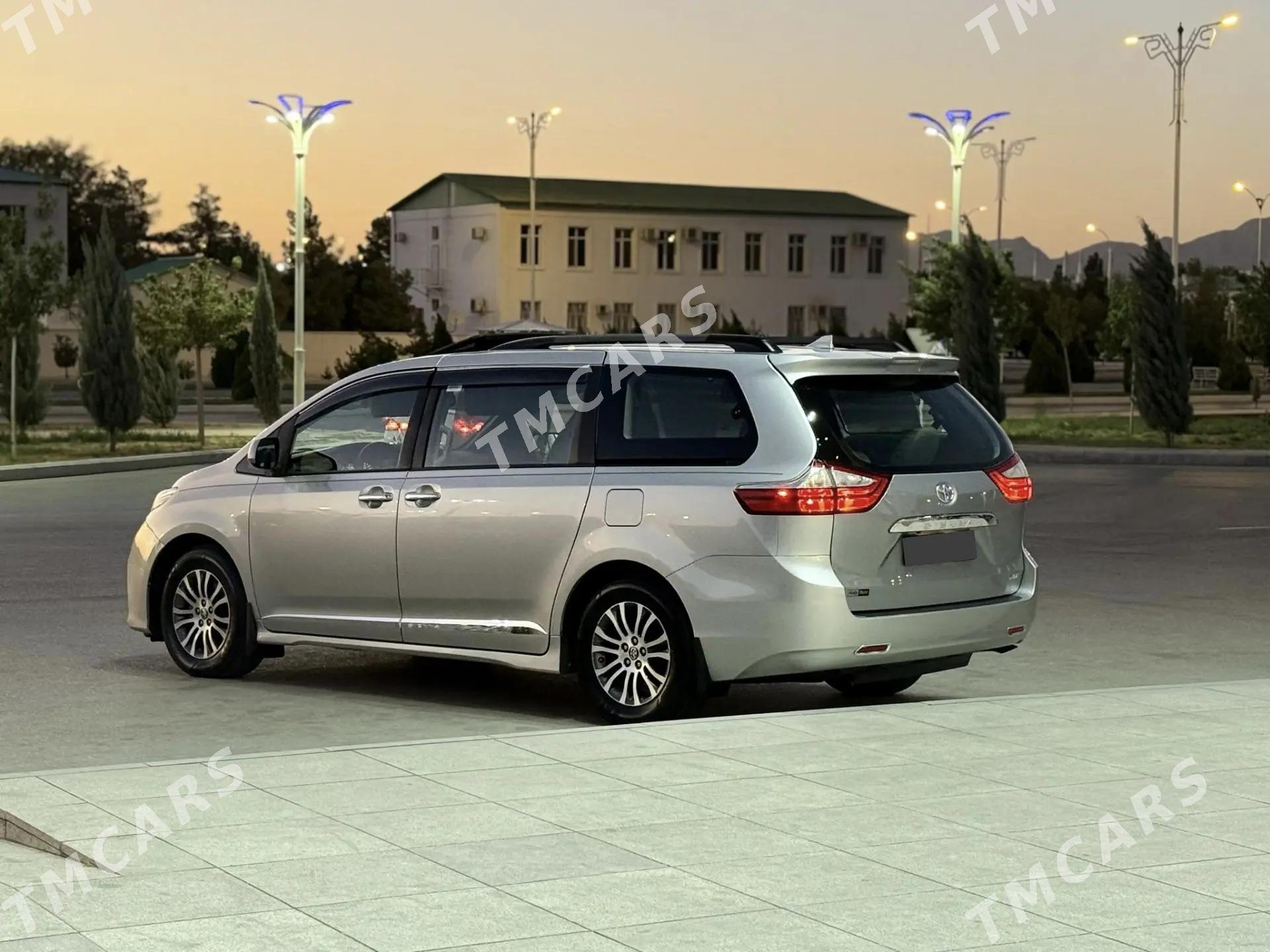 Toyota Sienna 2020 - 410 000 TMT - Балканабат - img 6