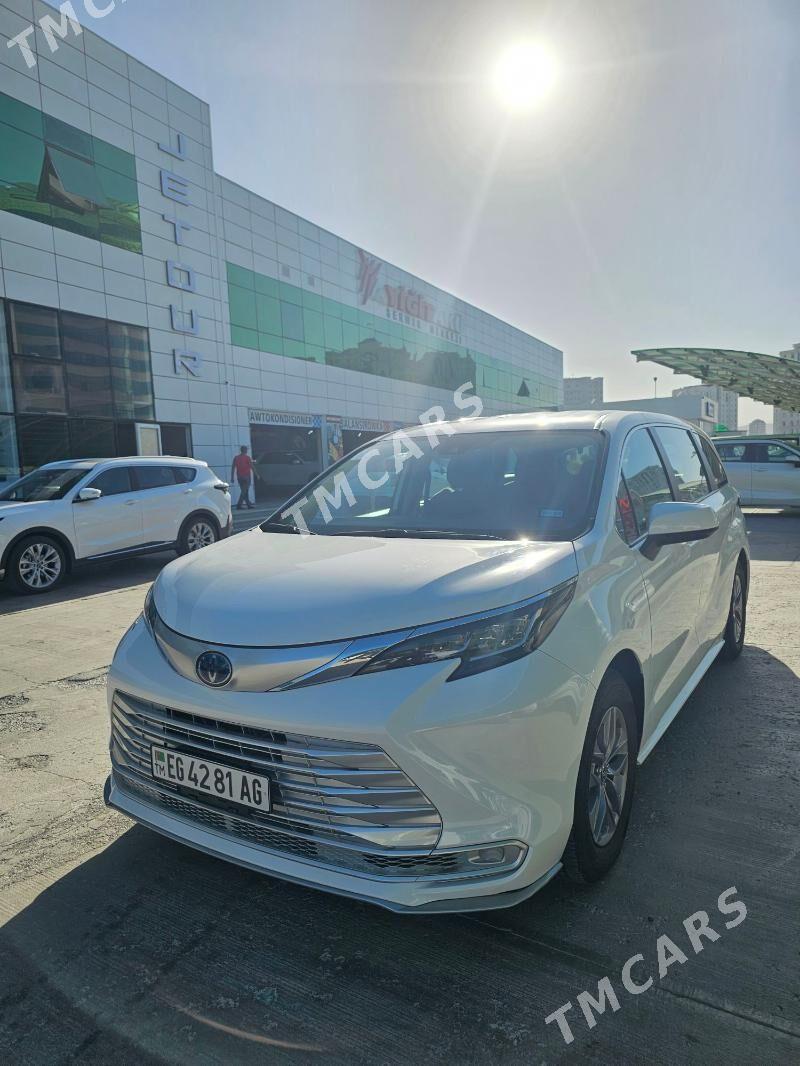 Toyota Sienna 2022 - 510 000 TMT - Ашхабад - img 3