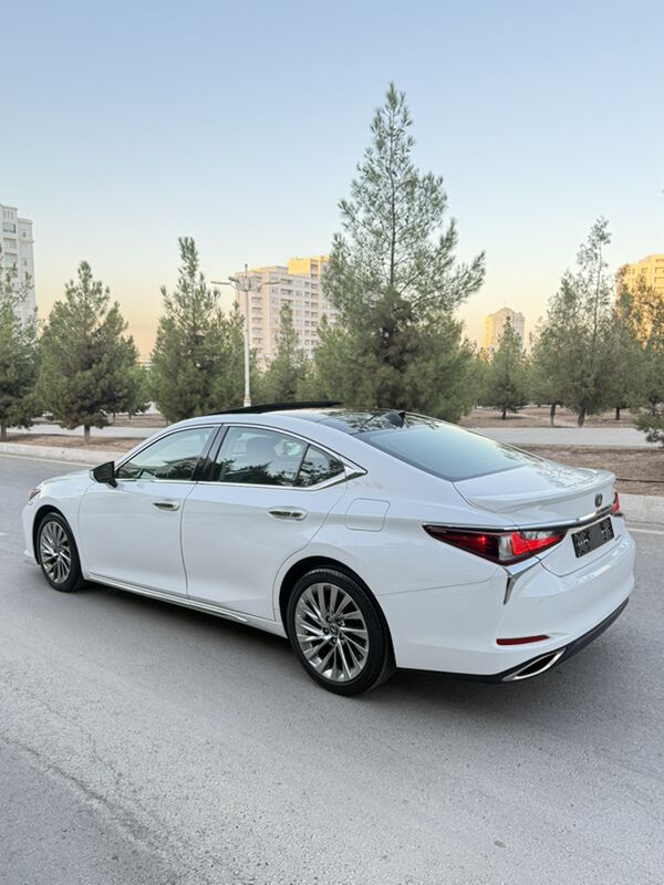 Lexus ES 350 2019 - 550 000 TMT - 30 мкр - img 7