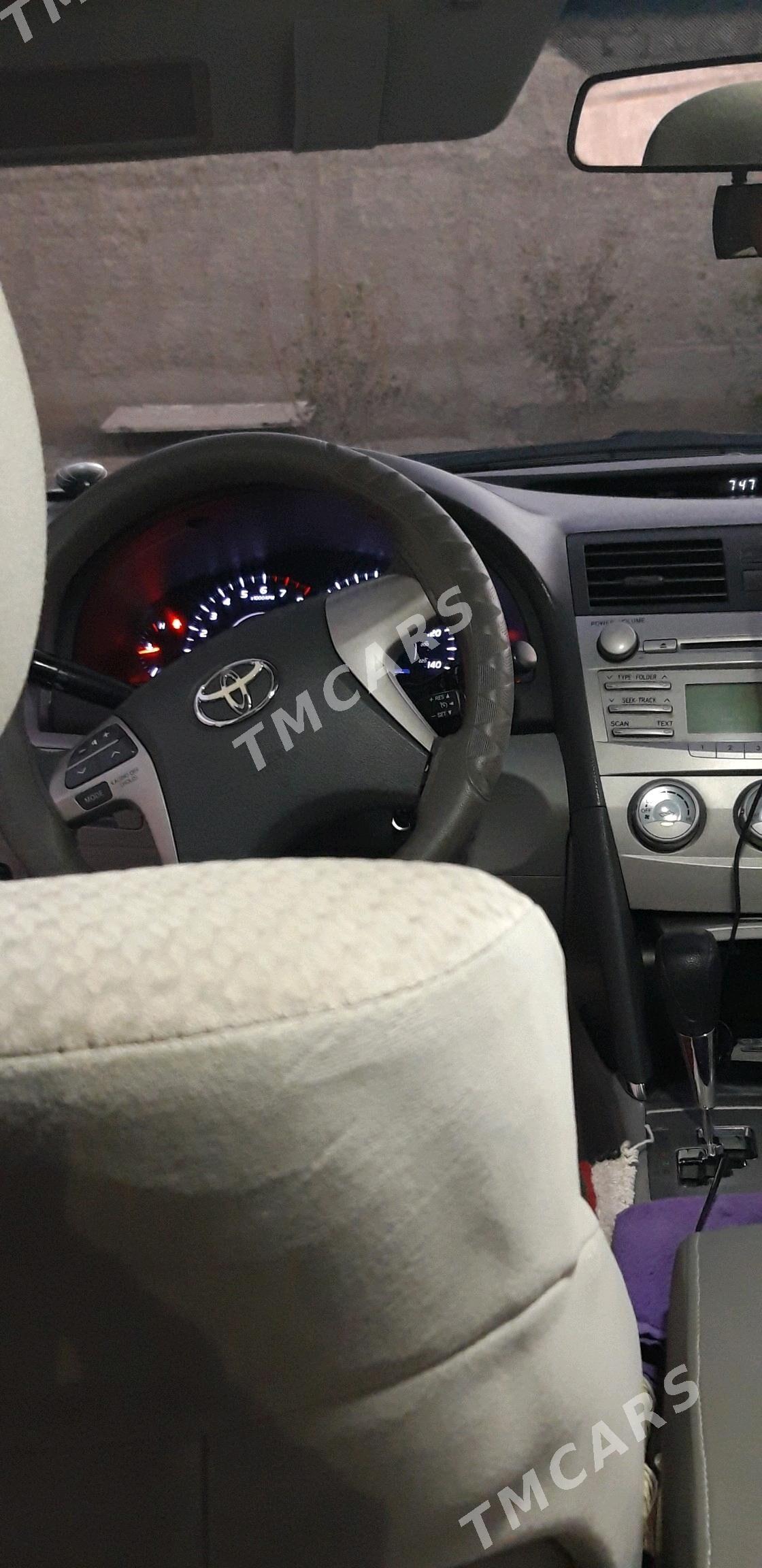 Toyota Camry 2011 - 230 000 TMT - Ýaşlyk - img 3