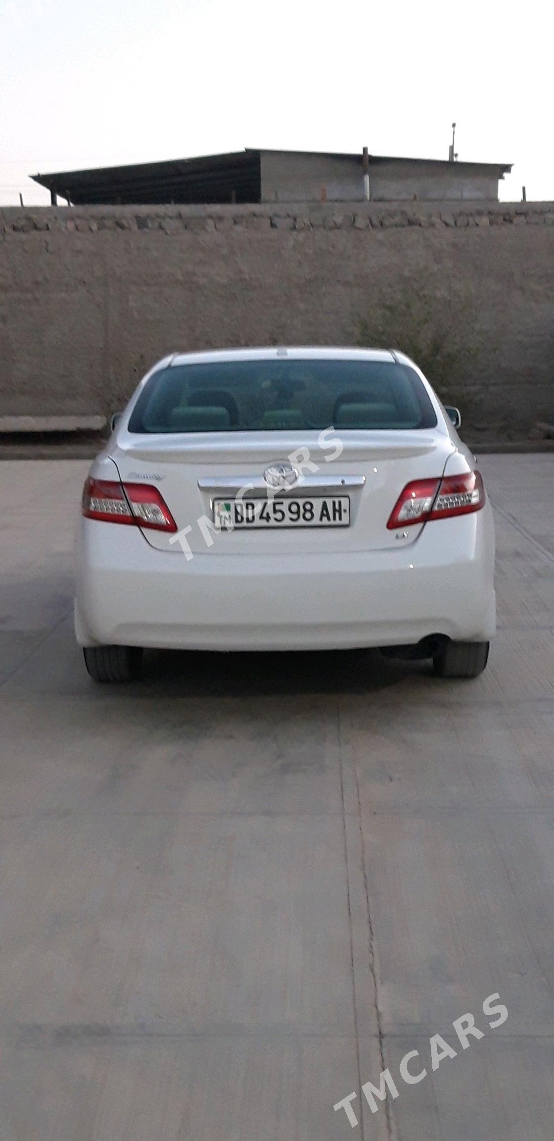 Toyota Camry 2011 - 230 000 TMT - Ýaşlyk - img 4