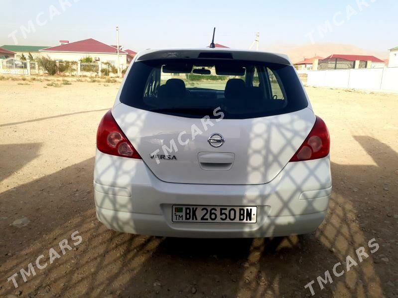 Nissan Versa 2010 - 130 000 TMT - Balkanabat - img 3