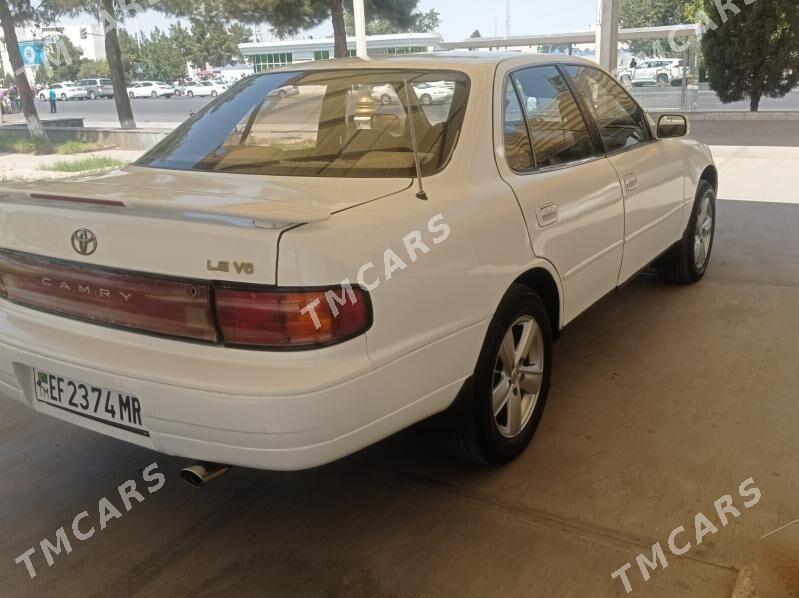Toyota Camry 1994 - 80 000 TMT - Мары - img 5
