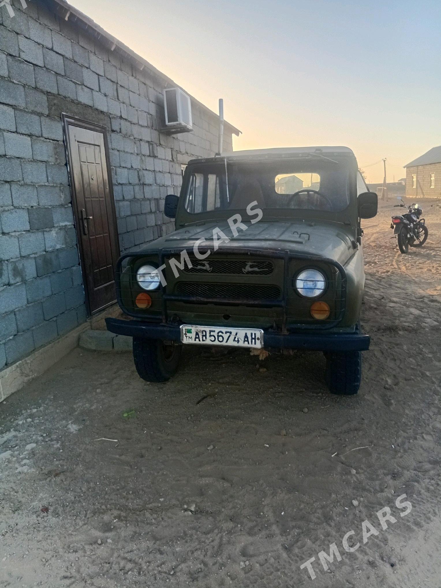 UAZ 452 2003 - 20 000 TMT - Ak bugdaý etraby - img 3