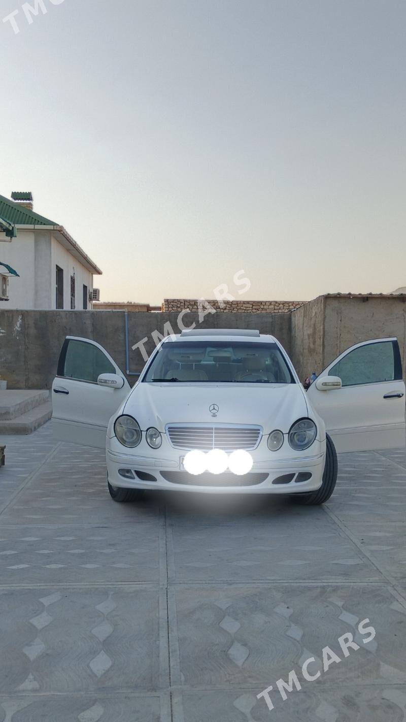 Mercedes-Benz C320 2004 - 125 000 TMT - Balkanabat - img 4