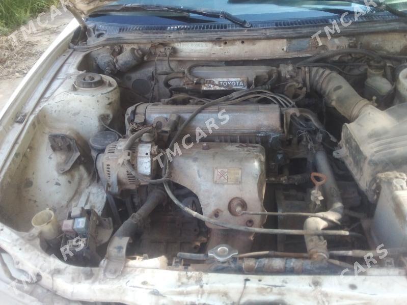 Toyota Carina 1998 - 45 000 TMT - Губадаг - img 4