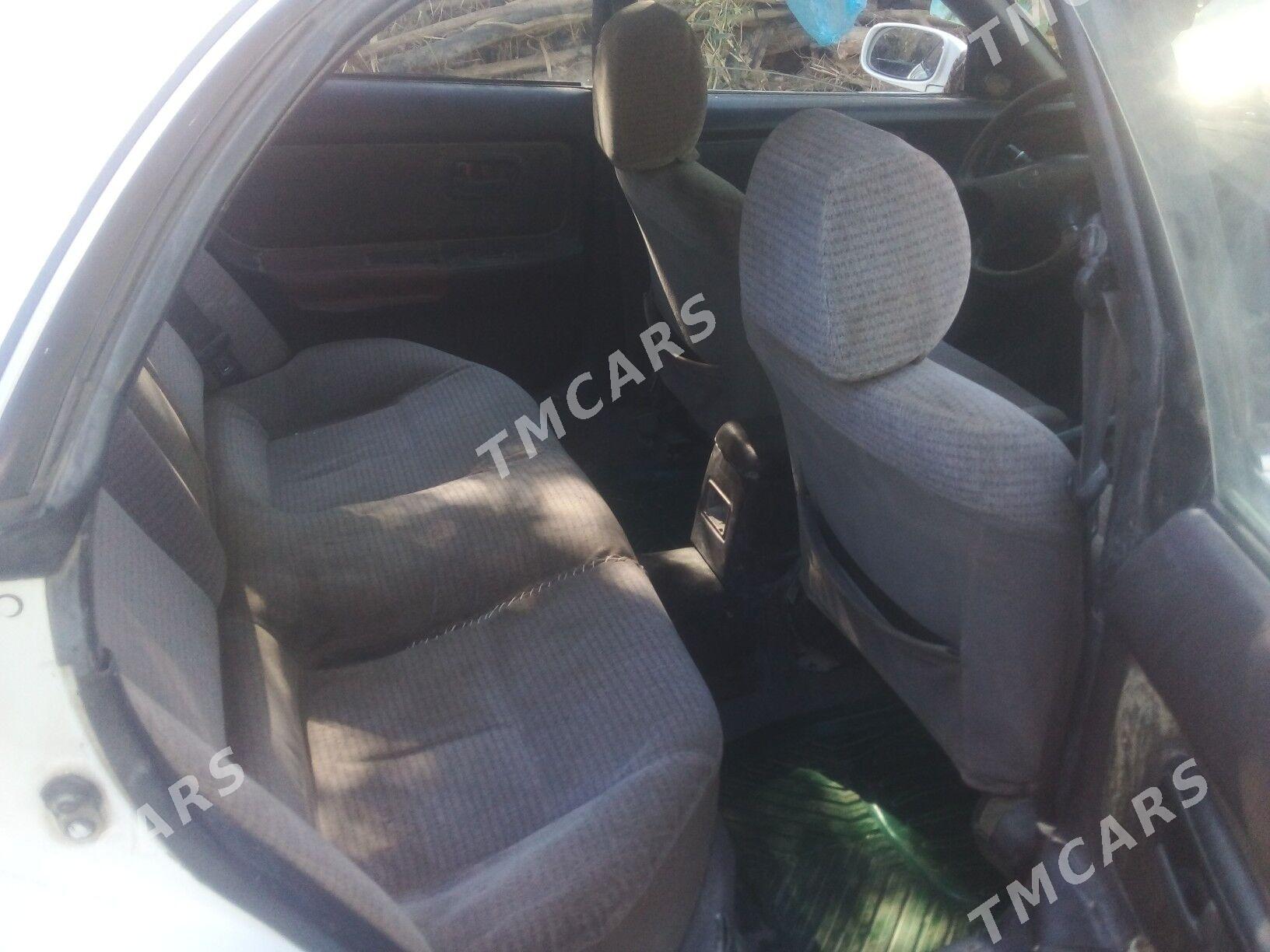 Toyota Carina 1998 - 45 000 TMT - Губадаг - img 2