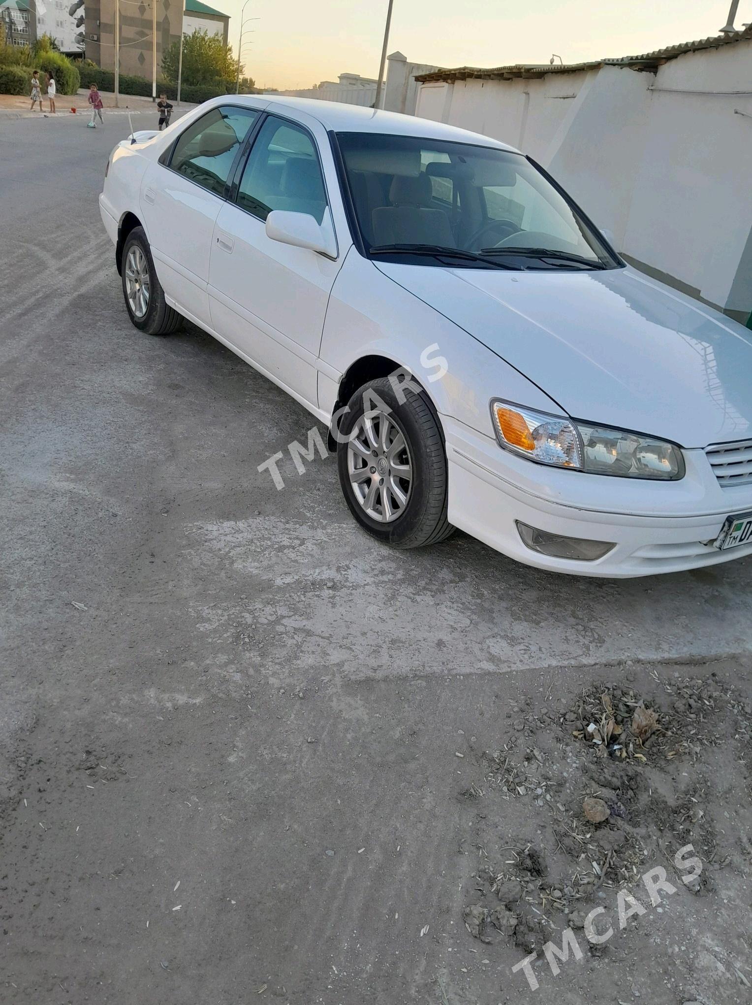 Toyota Camry 2000 - 140 000 TMT - Daşoguz - img 2