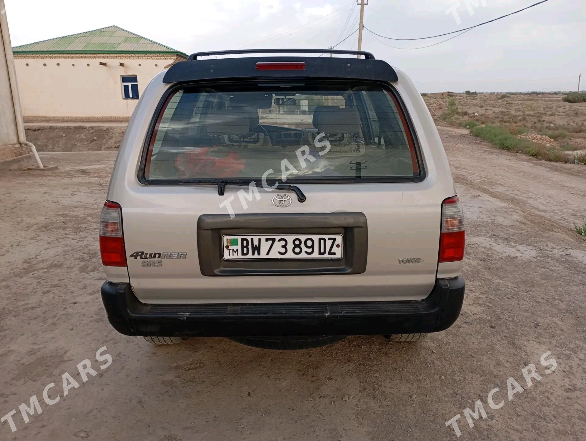 Toyota 4Runner 1998 - 140 000 TMT - Дашогуз - img 4
