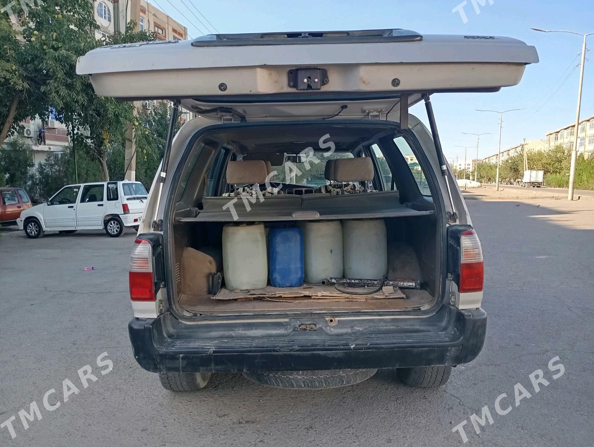 Toyota 4Runner 1998 - 140 000 TMT - Дашогуз - img 6