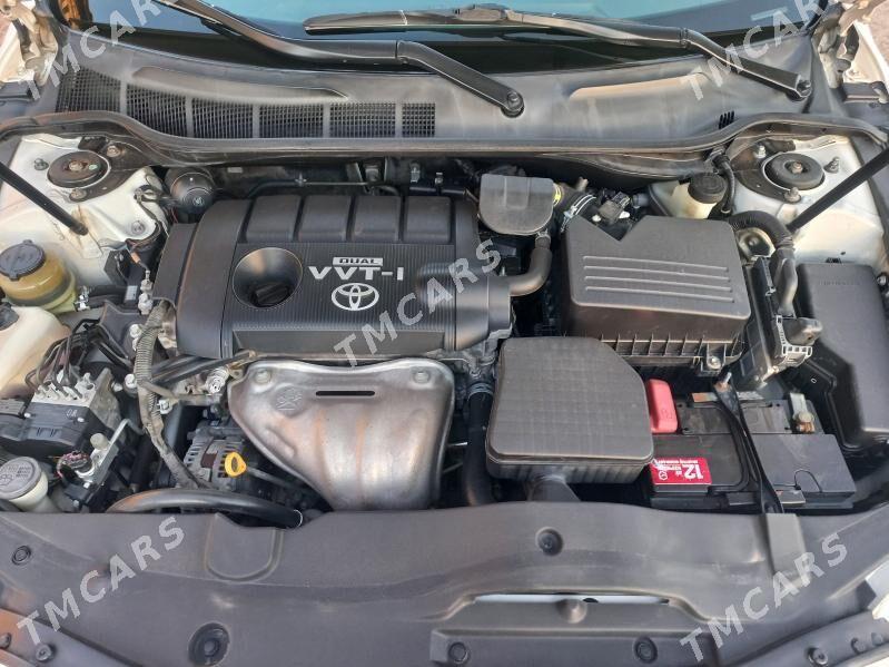 Toyota Camry 2010 - 240 000 TMT - Дашогуз - img 2
