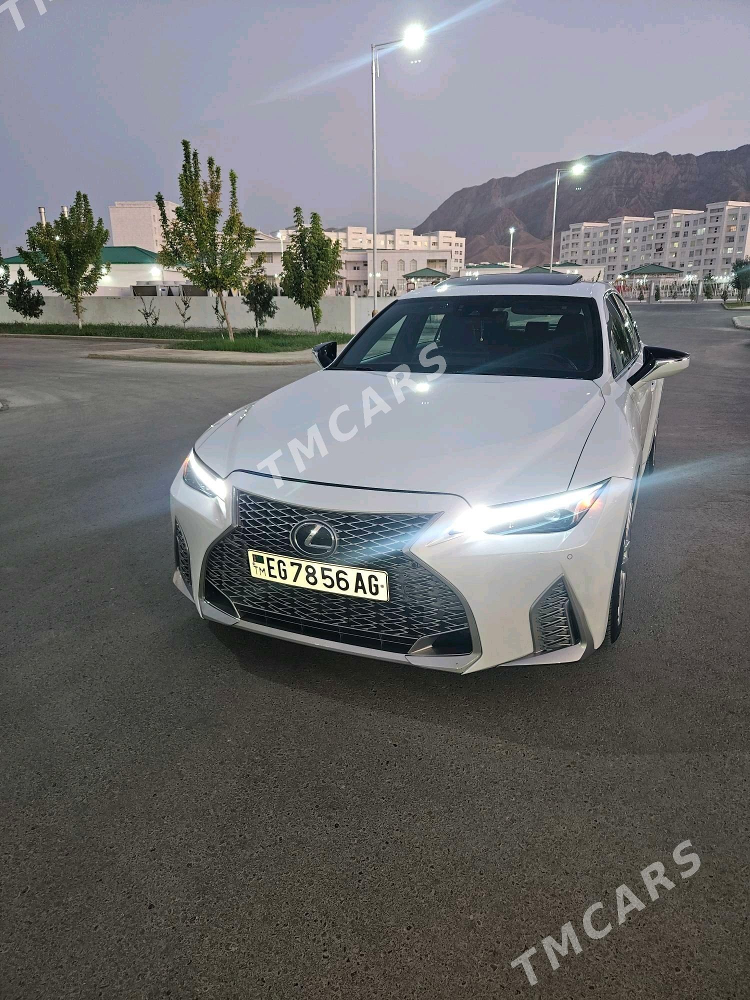 Lexus IS 300 2020 - 575 000 TMT - Гёкдже - img 2