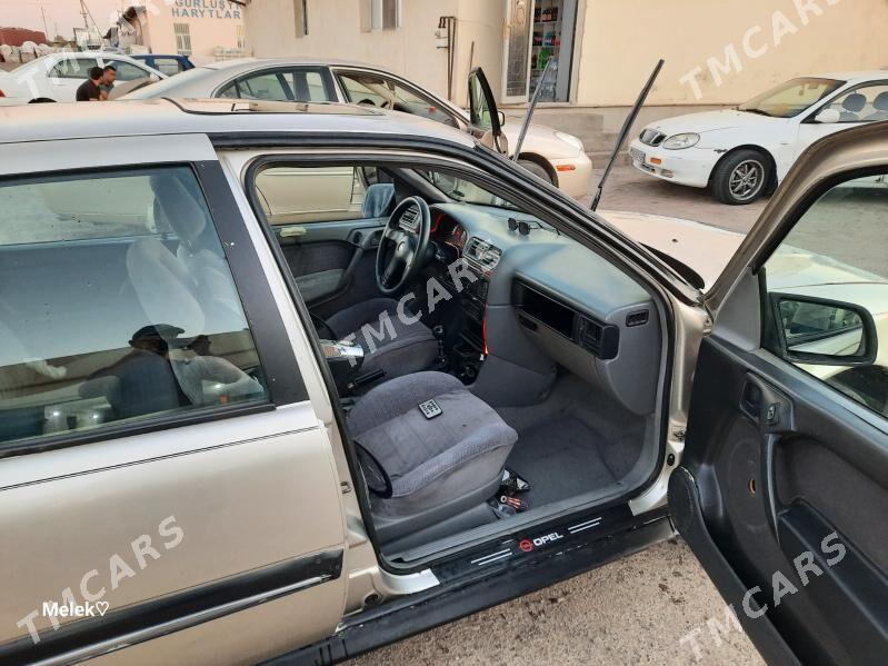 Opel Vectra 1993 - 34 000 TMT - Daşoguz - img 4