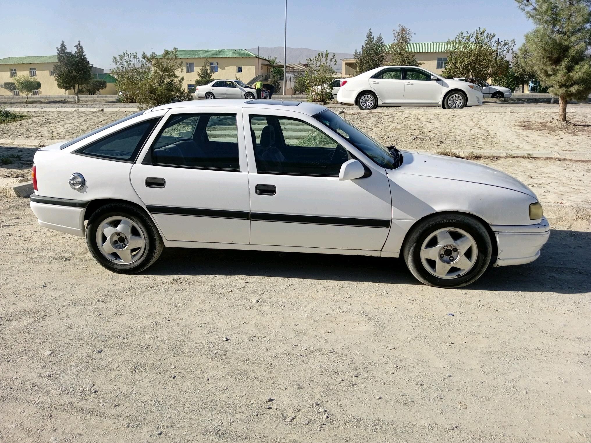 Opel Vectra 1994 - 30 000 TMT - Бахарден - img 9
