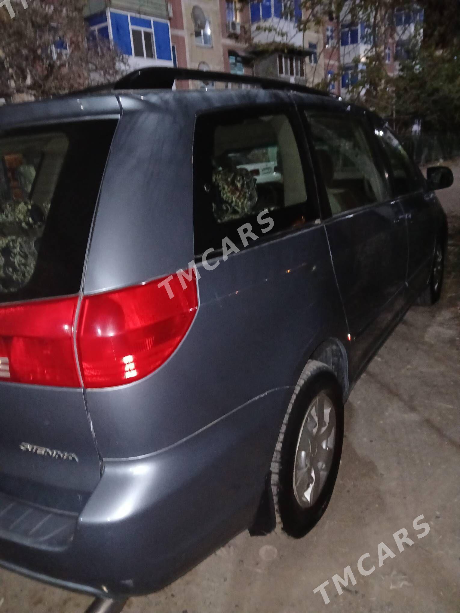 Toyota Sienna 2004 - 220 000 TMT - Туркменабат - img 3