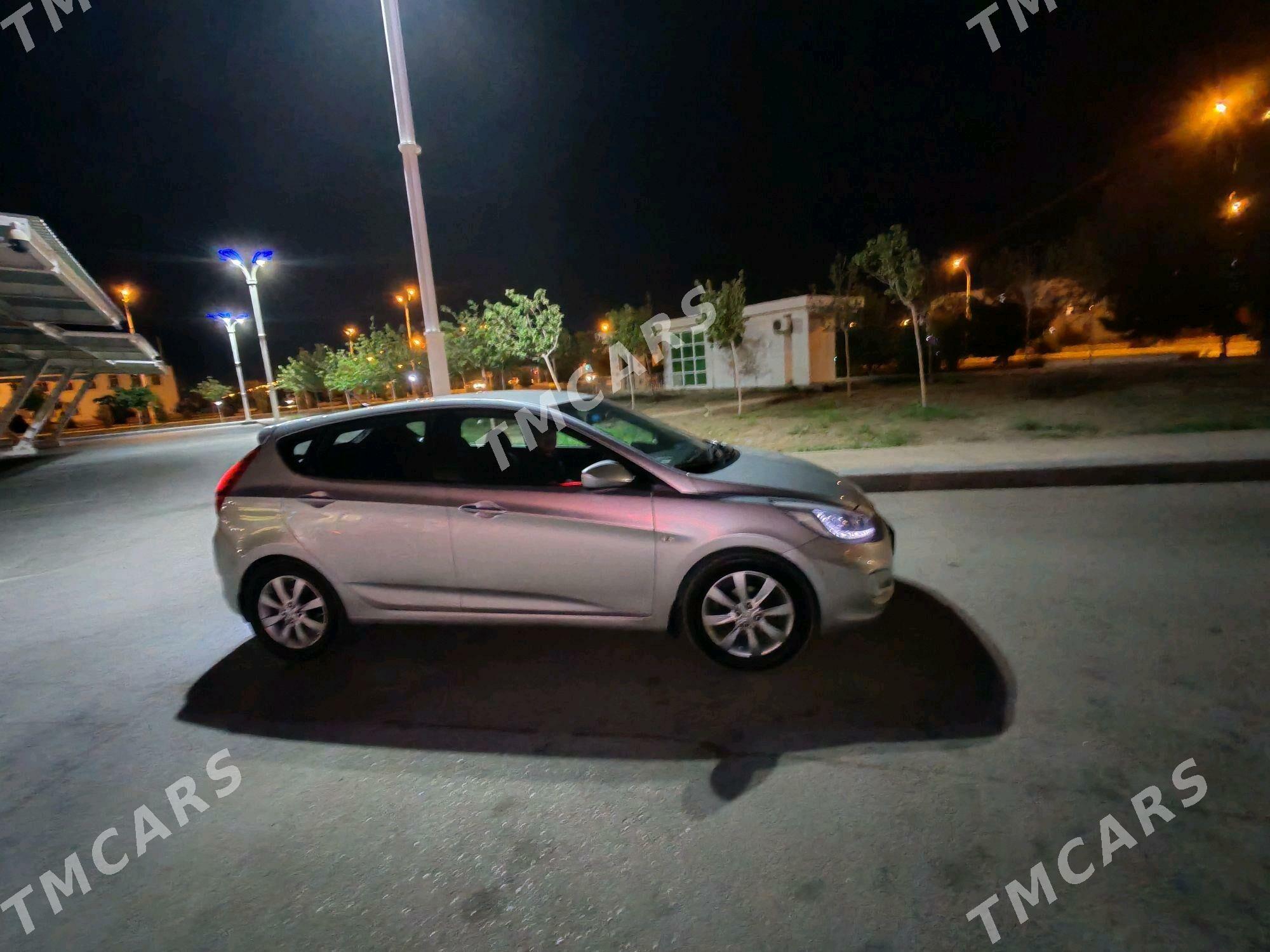 Hyundai Accent 2014 - 140 000 TMT - Balkanabat - img 8