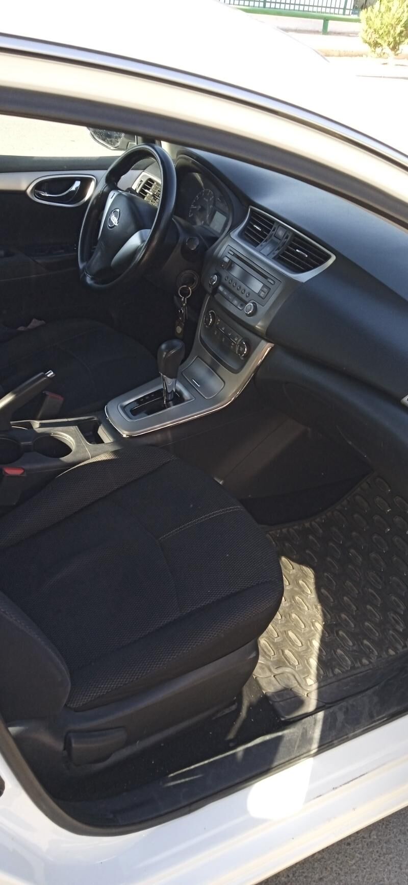 Nissan Sentra 2013 - 129 000 TMT - Гарадамак Шор - img 5