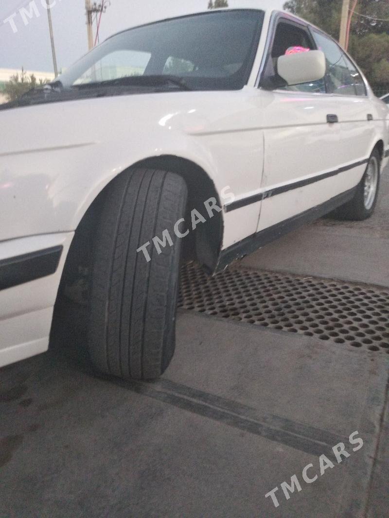BMW 520 1993 - 40 000 TMT - Сакарчага - img 5