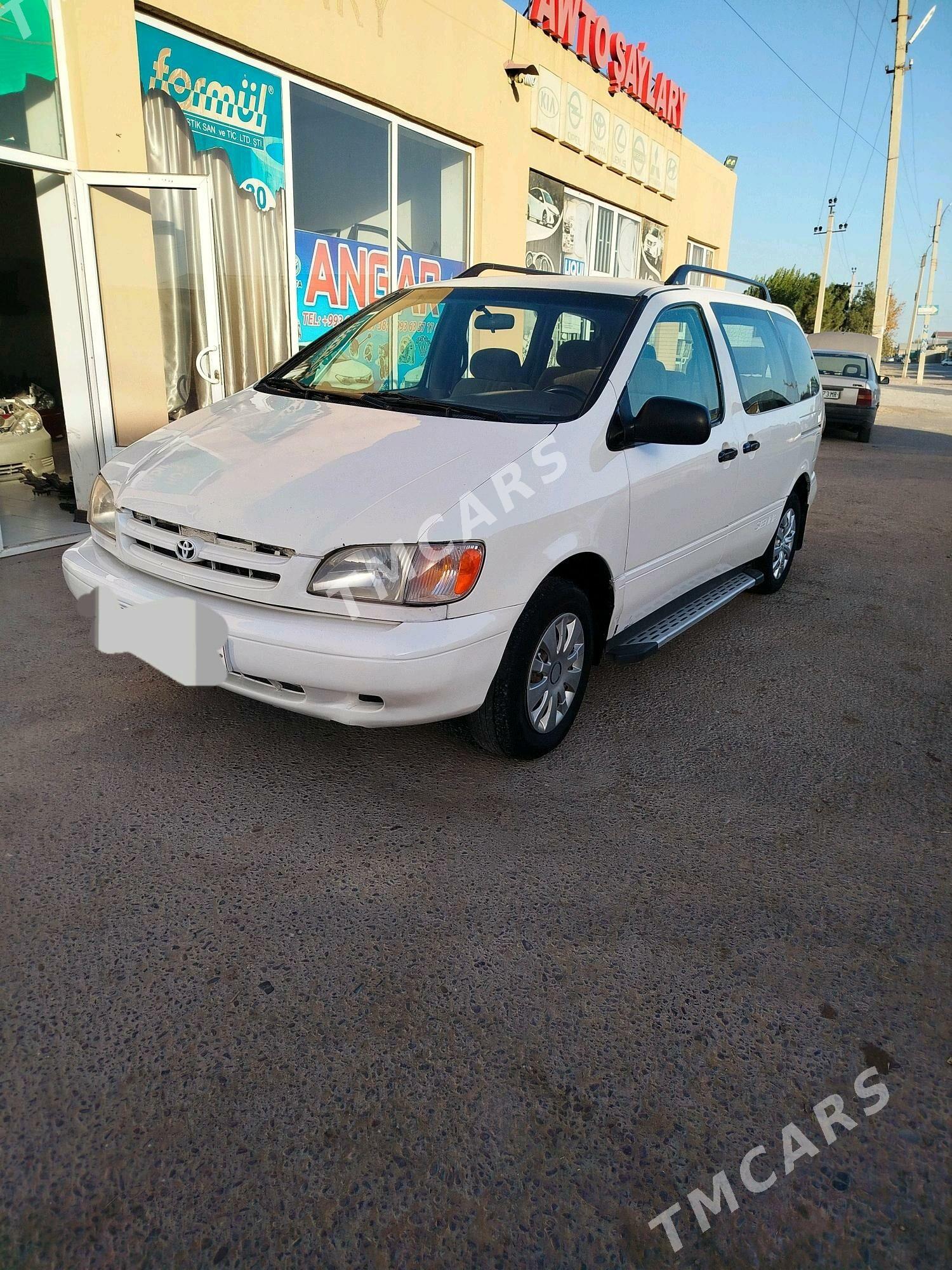 Toyota Sienna 1999 - 130 000 TMT - Мары - img 2
